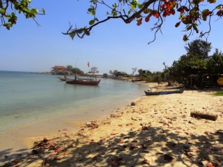 Pantai Ombak Mati Pantai Dengan Ombak Yang Sangat Tenang Di