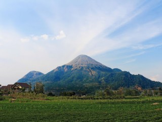 Download 65 Koleksi Gambar Gunung Jawa Timur Terbaik HD